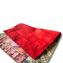 Load image into Gallery viewer, Double Vajra Brocade Table Runner – Premium