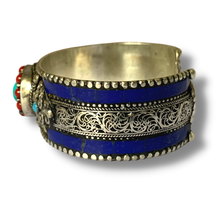 Load image into Gallery viewer, Stone Setting Metal Cuff