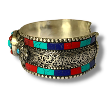 Load image into Gallery viewer, Stone Setting Metal Cuff