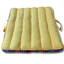 Load image into Gallery viewer, Folding Sitting / Meditation Cushion