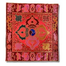 Load image into Gallery viewer, Square Brocade Altar/Table Placemat