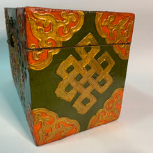 Load image into Gallery viewer, Tibetan Treasure Box - Conch Shell Green