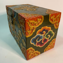 Load image into Gallery viewer, Tibetan Treasure Box Double Dorje Green