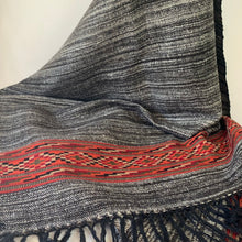 Load image into Gallery viewer, Yak Wool Shawl Black & White