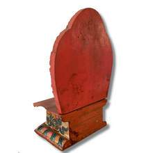 Load image into Gallery viewer, Statue Throne - Antique Like