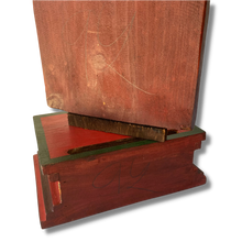 Load image into Gallery viewer, Statue Throne - Large