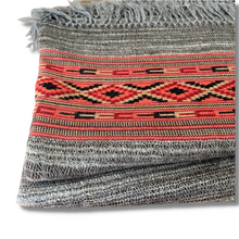 Load image into Gallery viewer, Yak Wool Shawl Grey & Black