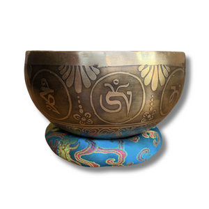 Singing Bowl - Hand Beaten - Compassion Mantra 14.5cm