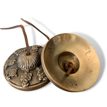 Load image into Gallery viewer, Meditation Cymbals- 8 Auspicious Symbols