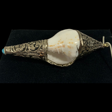 Load image into Gallery viewer, Silver-Plated Conch Shell Pendant
