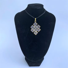 Load image into Gallery viewer, Pendant Endless knot blue bust