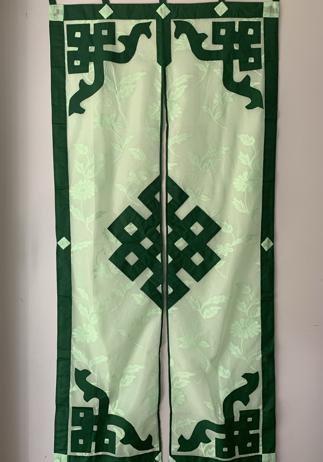 Door Curtain ~ Split - Lacy Endless Knot