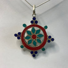 Load image into Gallery viewer, Flower Wheel Pendant