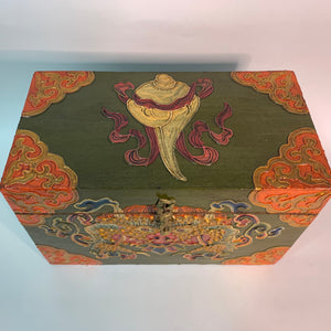 Tibetan Treasure Box - Conch Shell Green