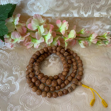 Load image into Gallery viewer, Bodhi Seed 108 Bead Mala