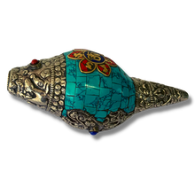 Load image into Gallery viewer, Silver Plated Turquoise Setting Conch Shell