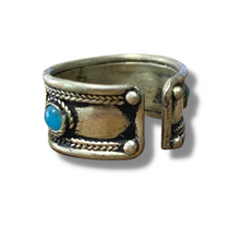 Load image into Gallery viewer, Turquoise Bead Mani Finger Ring